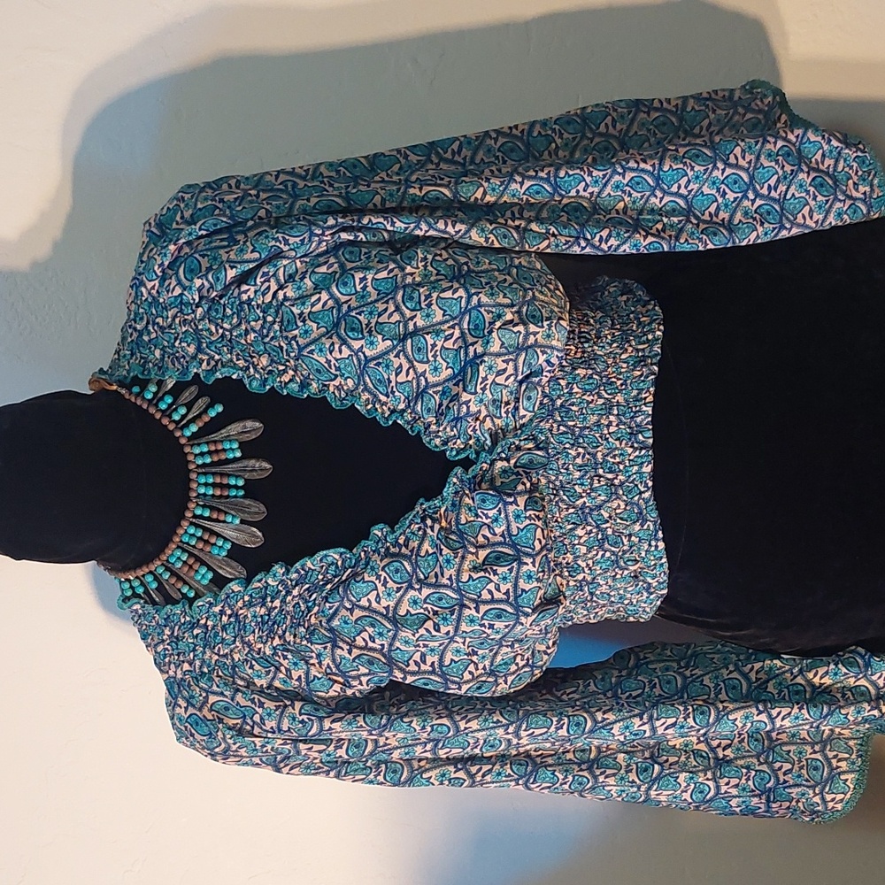 Karma Highway Chic Teal Patterned Cropped V- Neck Blouse